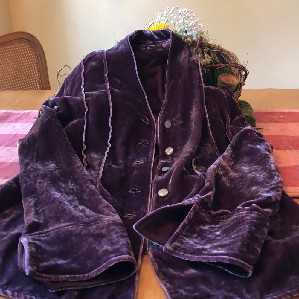 J Jill velvet tunic 🌺 Prices are rock bottom ‼️